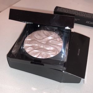 Laura Mercier Face Illuminator Devotion